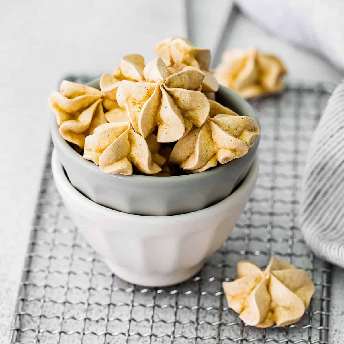 Cinnamon Spice Meringue Cookies-image
