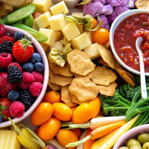 How to make an easy Skinny Charcuterie Board - Make It Skinny Please