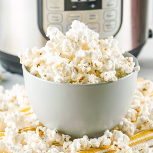 https://makeitskinnyplease.com/wp-content/uploads/2022/02/bowl-of-instant-pot-popcorn-sq-500x500.jpg