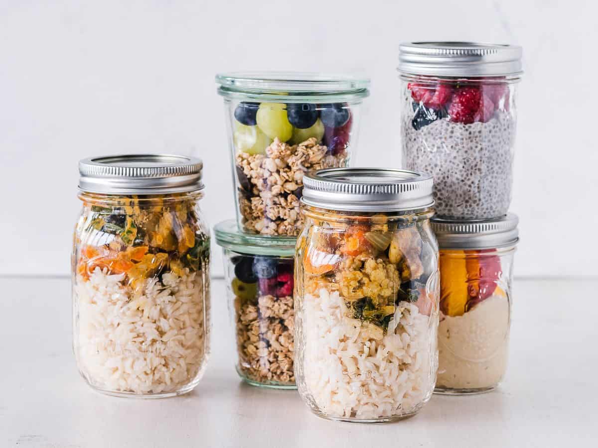 breakfast meal prep in jars