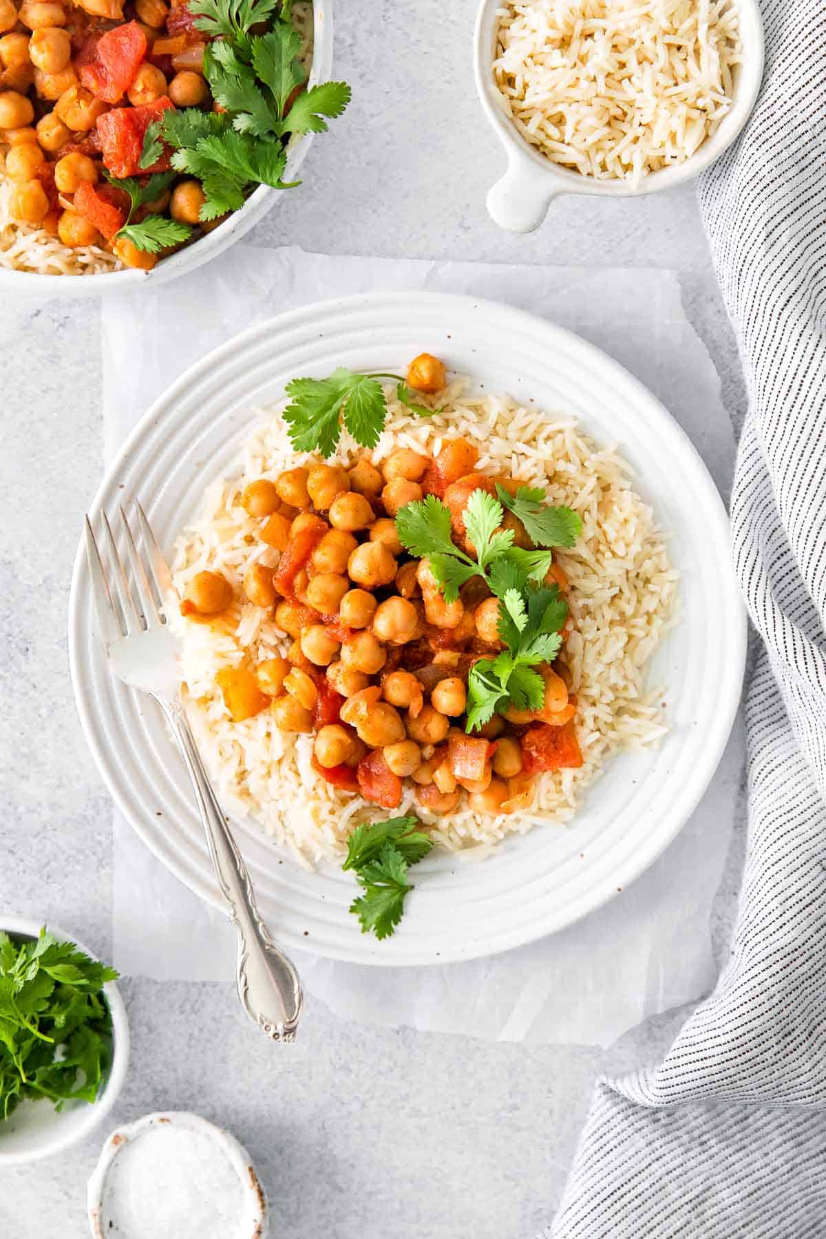 instant pot chana masala from overhead 