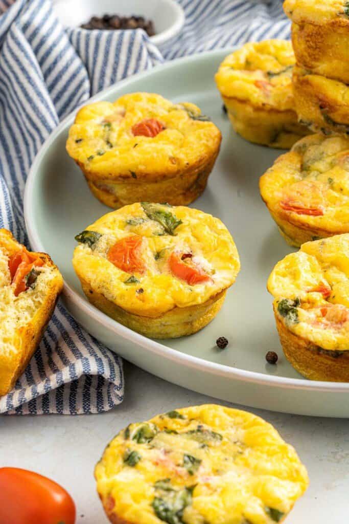 Tomato-Basil Egg Muffin Cups - Make It Skinny Please