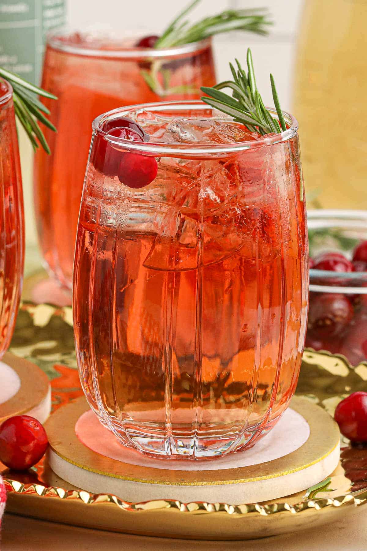 cranberry spritzer with ice.